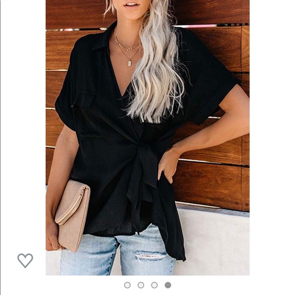 Black blouse tied at the waist - Picture 3 of 3